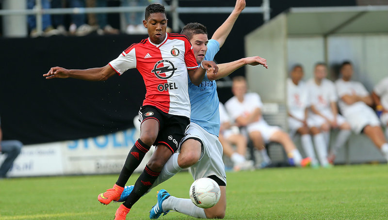 Feyenoord besluit trainingskamp met oefenzege