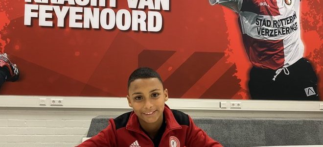 Contractondertekening en fotosessie luiden start Feyenoord Street League in